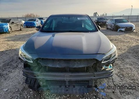 2021 Subaru Legacy Limited z USA, uszkodzony, nr VIN 4S3BWAN61M3012365